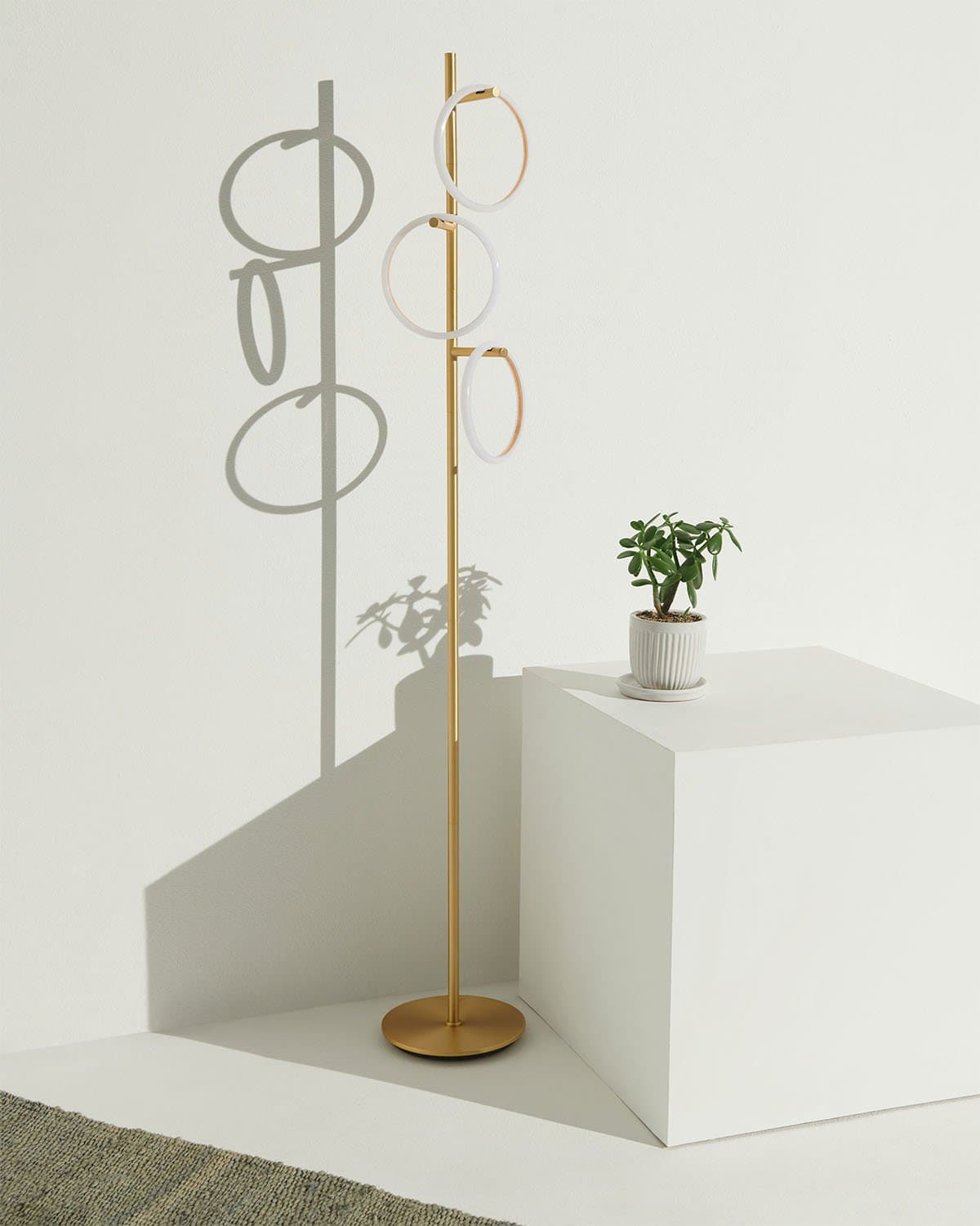 Modern LED Ring Floor Lamp – Dimmable, Gold Metal, 3 Light Rings