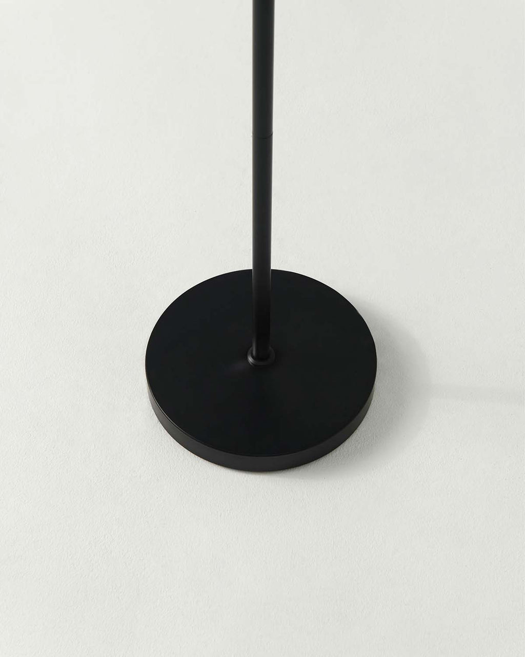 Asymmetric Design LED Floor Lamp – Modern Black & Gold, 173 cm, for Living Room