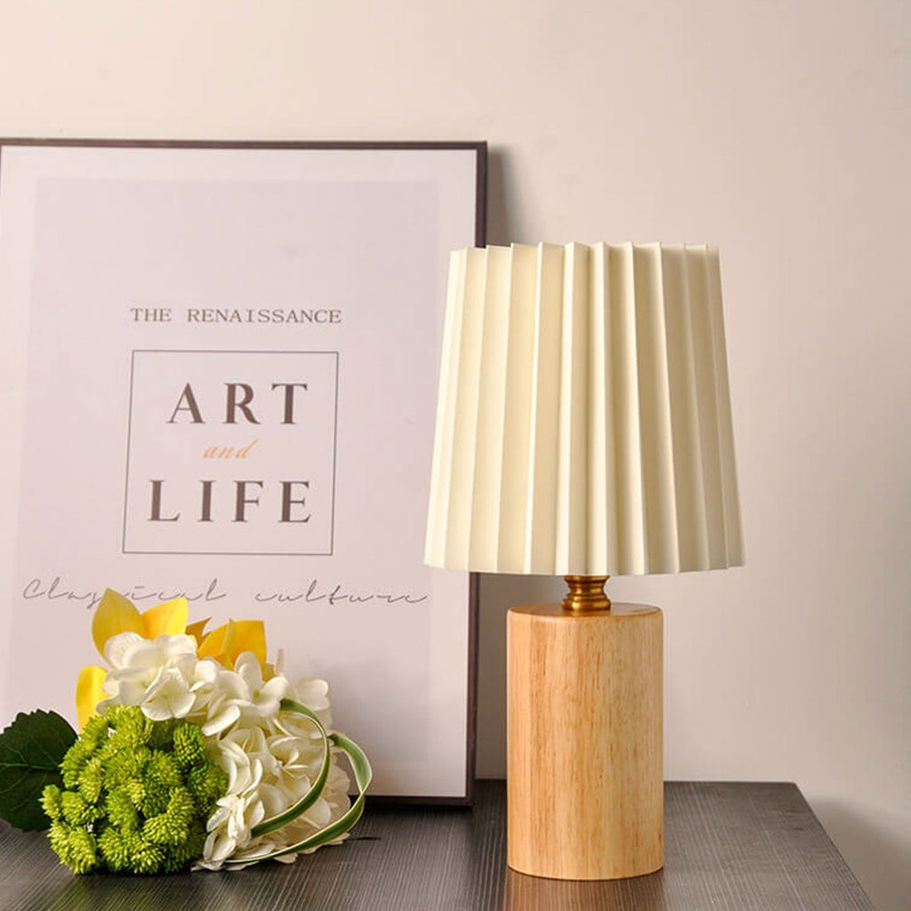 Wooden Table Lamp with Pleated Fabric Shade – 31 cm Japandi Retro Bedside & Desk Lamp for Bedroom & Living Room, USB