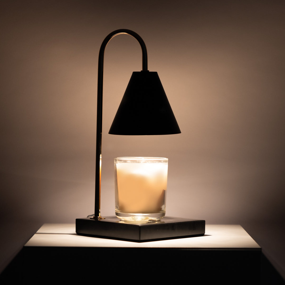 Candle Warmer Lamp with Timeless Marble Finish – Flameless Warmth