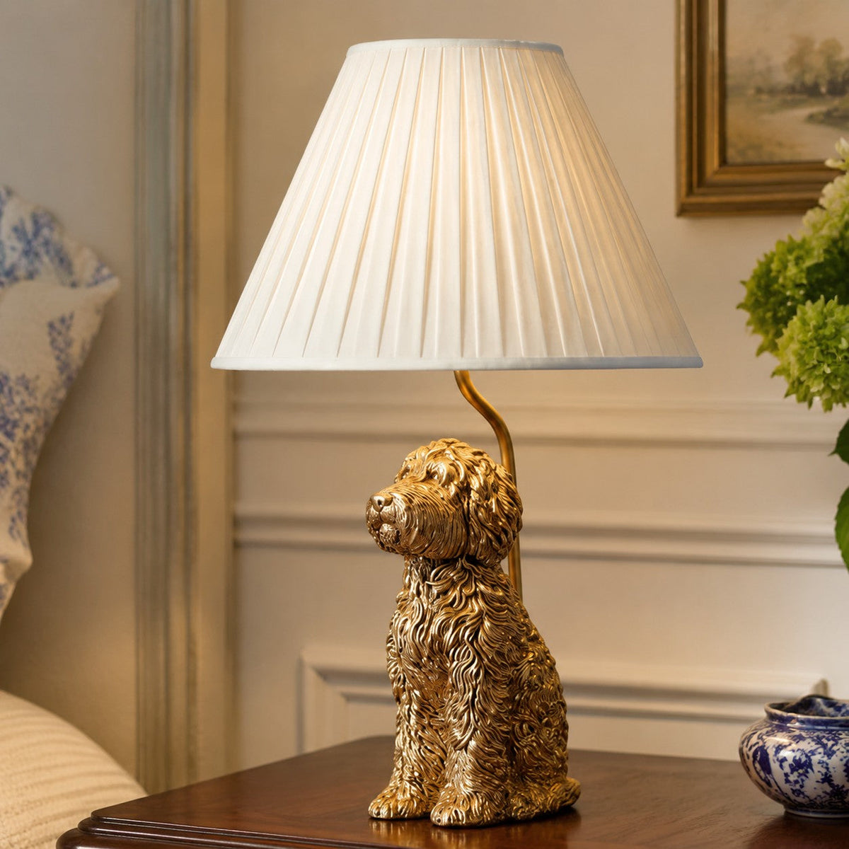 Animal Figure Table Lamp with Cotton Shade – Classic Bedside Lamp with Animal Motif