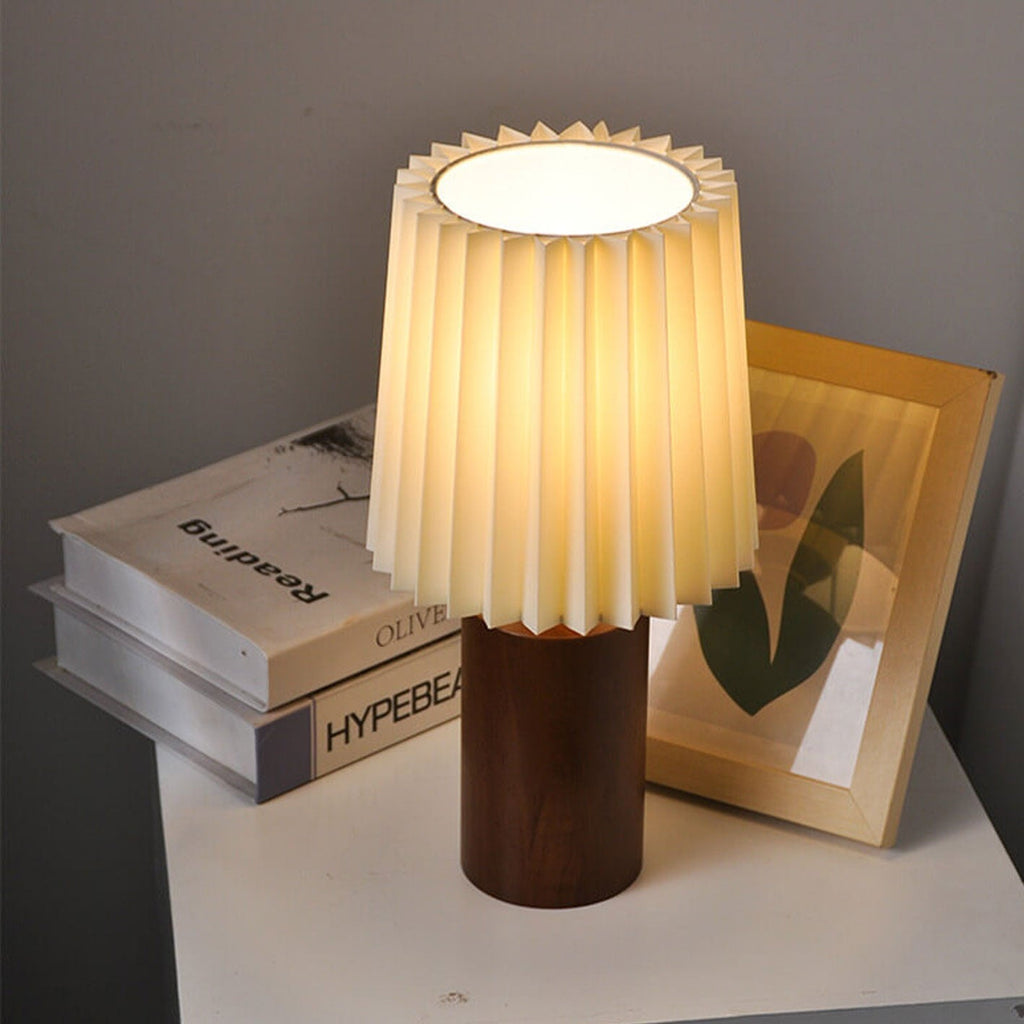 Wooden Table Lamp with Pleated Fabric Shade – 31 cm Japandi Retro Bedside & Desk Lamp for Bedroom & Living Room, USB