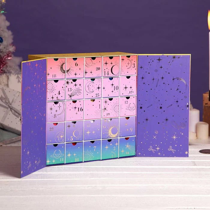 Crochet Advent Calendar with 25 Drawers of Yarn, Tools and Patterns 2026