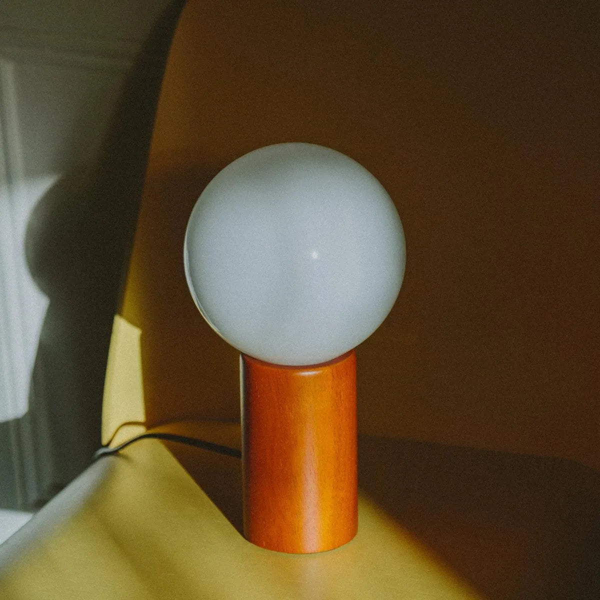 Mid-Century Wood & Glass Globe Table Lamp – Vintage Bedside Lamp, 28 cm, for Bedroom