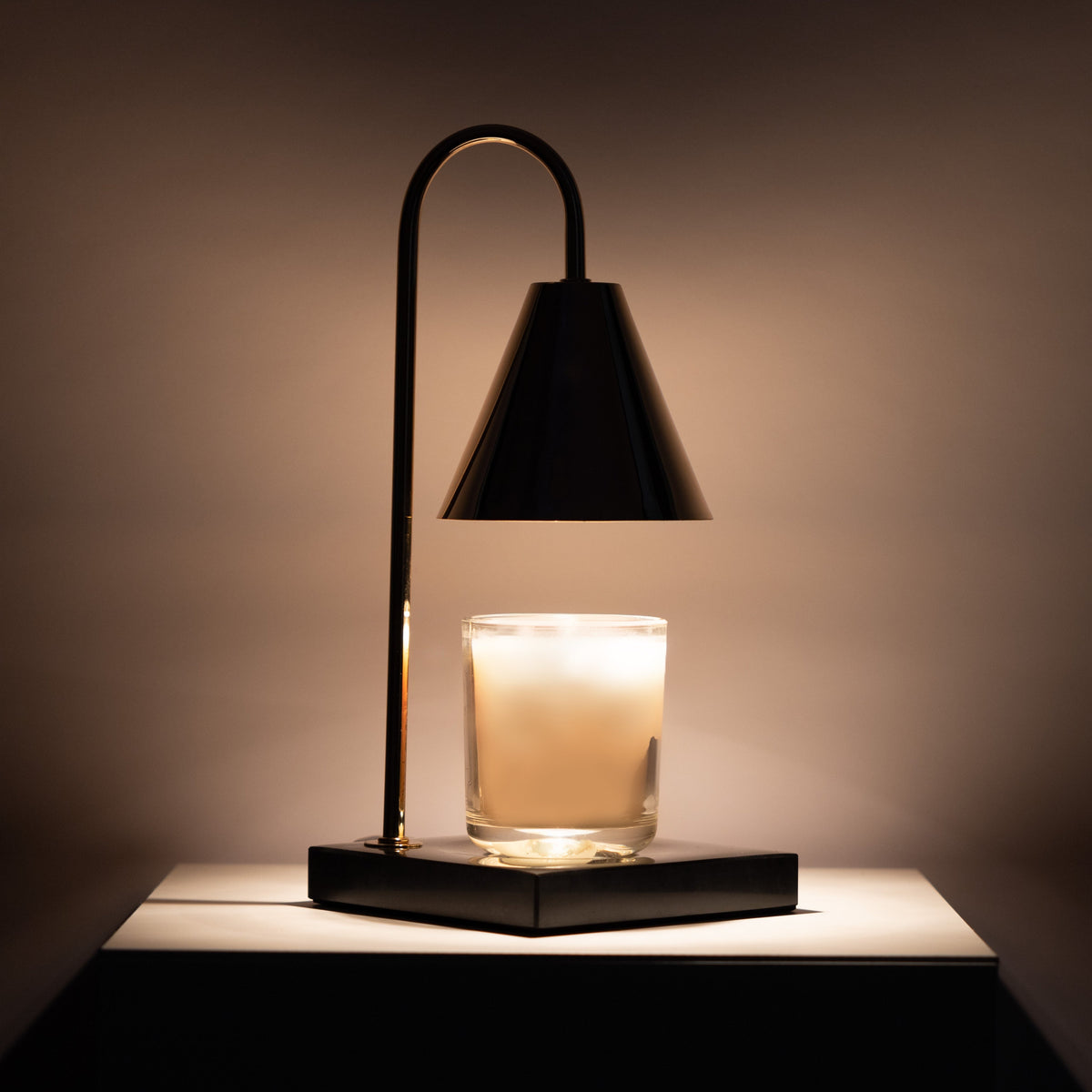 Candle Warmer Lamp with Timeless Marble Finish – Flameless Warmth