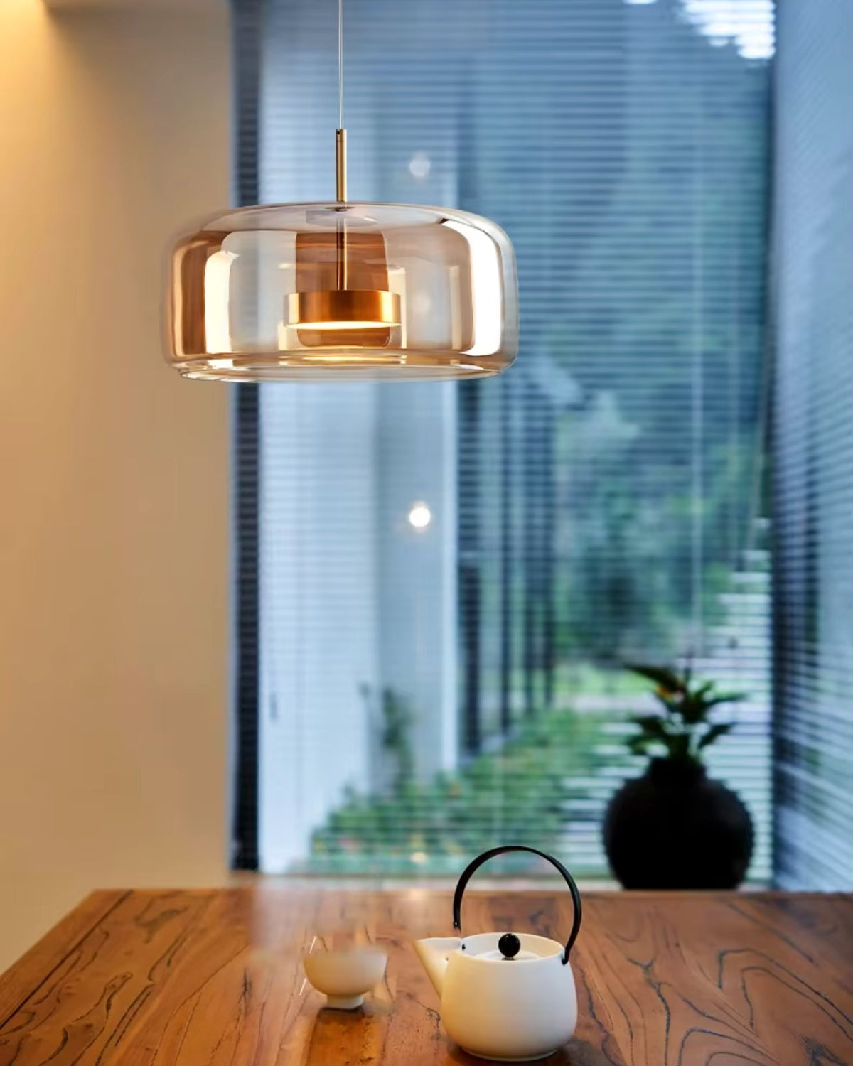 Smoked Glass LED Pendant Light – Dimmable Scandinavian Ceiling Light in Gold, Black or Amber for Dining Room, Kitchen Island & Living Room
