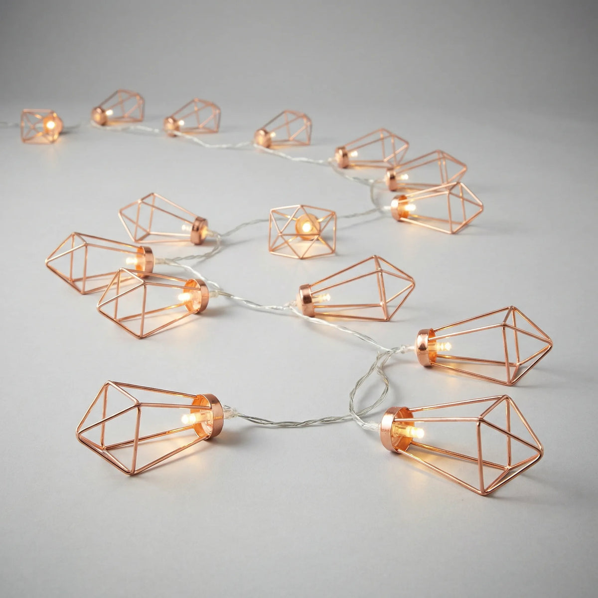 Geometric Diamond LED String Lights – Copper & Steel, Battery, 20 Lights for Living Room, Bedroom, Garden & Party Decoration