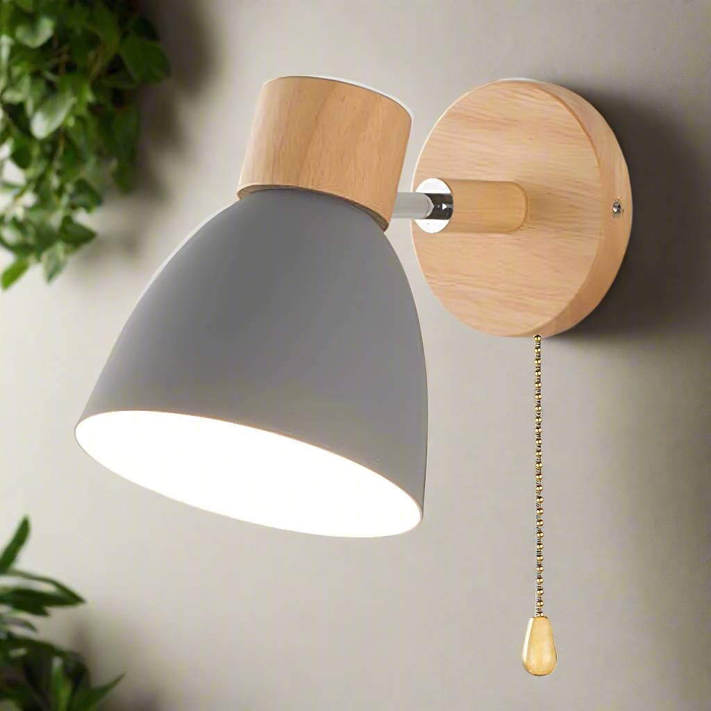 Scandinavian Wooden Wall Lamp with Warm Light & Pull-Cord Switch – for Calm Interiors