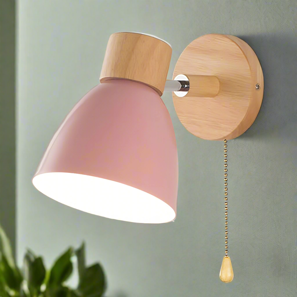 Scandinavian Wooden Wall Lamp with Warm Light & Pull-Cord Switch – for Calm Interiors