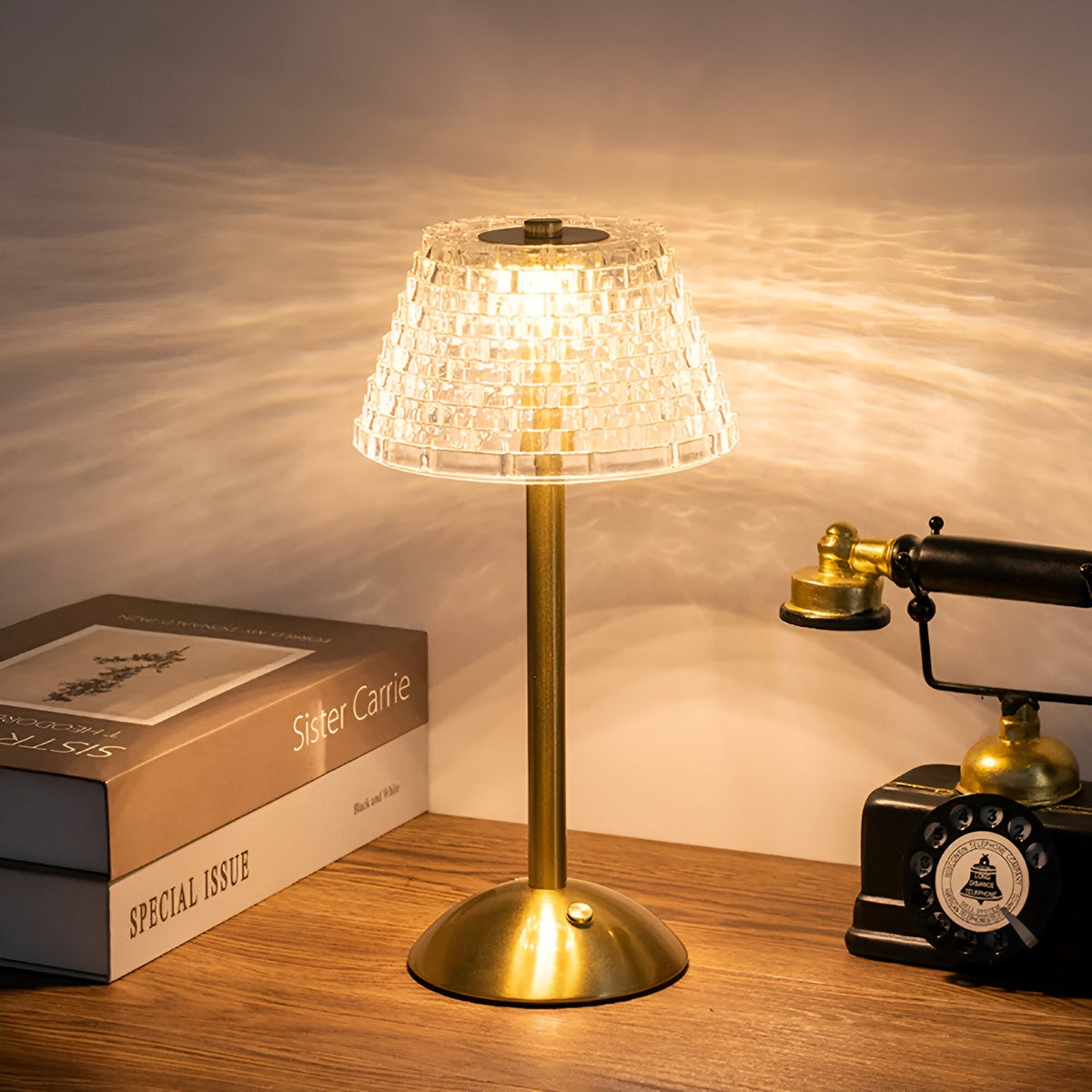 Cordless Vintage Table Lamp with Glass Shade – Rechargeable Mood Light for Living Room & Bedroom