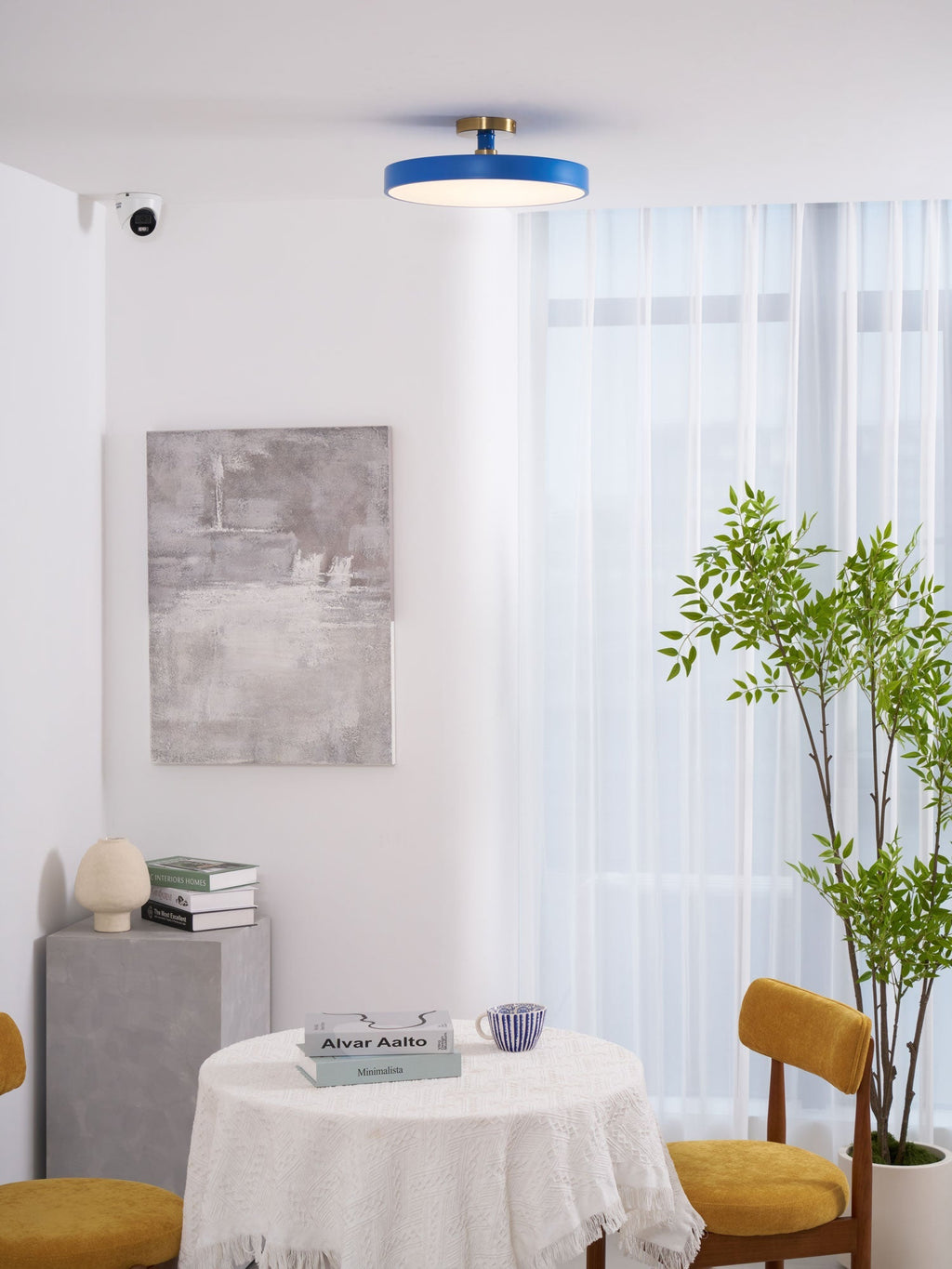 Isla Round Flush-Mount LED Ceiling Light – Black Metal with White Diffuser for Dining Rooms & Offices, Six Colours