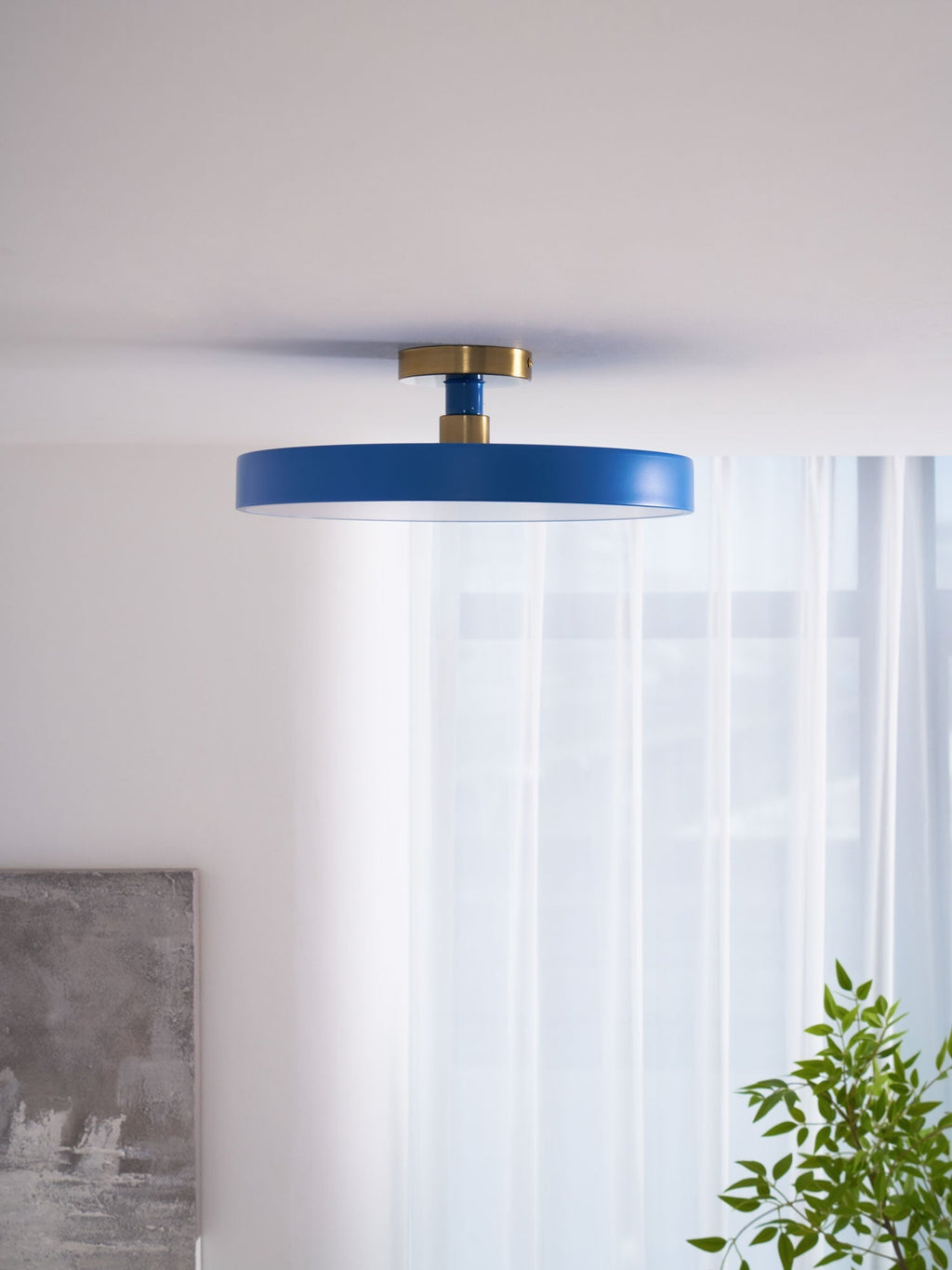 Isla Round Flush-Mount LED Ceiling Light – Black Metal with White Diffuser for Dining Rooms & Offices, Six Colours