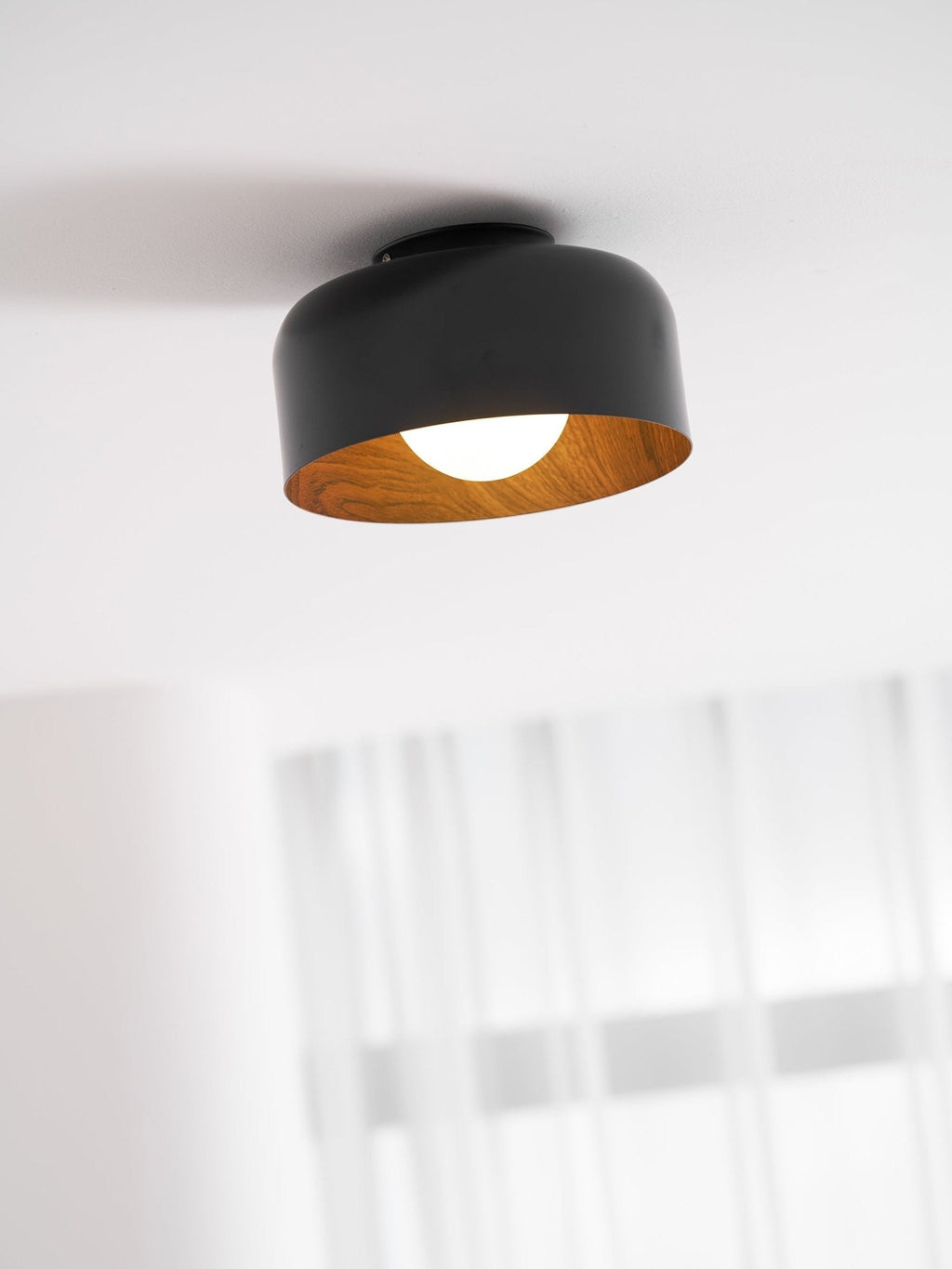 Round Glass Globe Ceiling Light with Wood-Grain Interior – Ø 22 cm, G9, Wall Mountable for Hallway, Kitchen & Bedroom