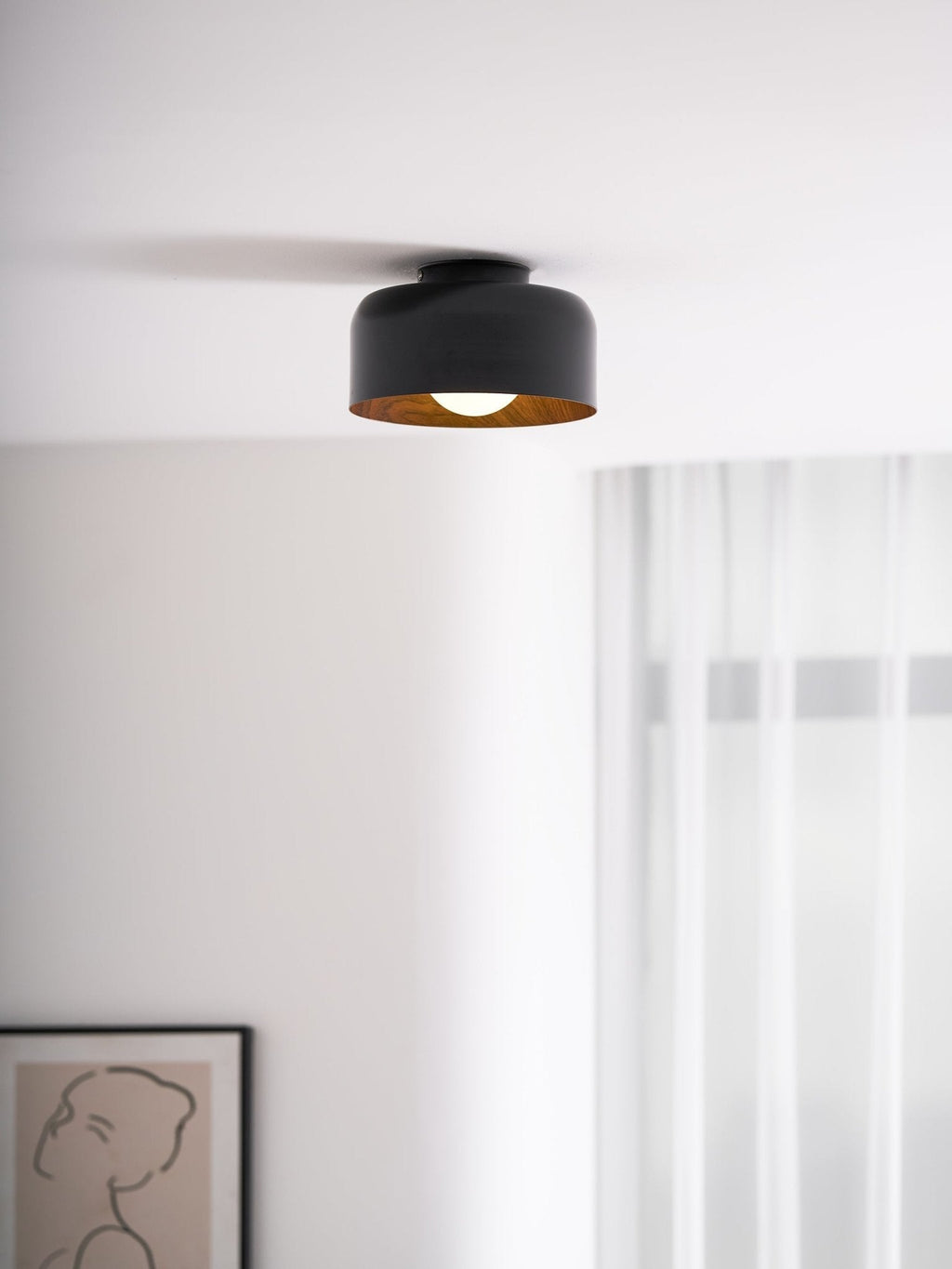 Round Glass Globe Ceiling Light with Wood-Grain Interior – Ø 22 cm, G9, Wall Mountable for Hallway, Kitchen & Bedroom