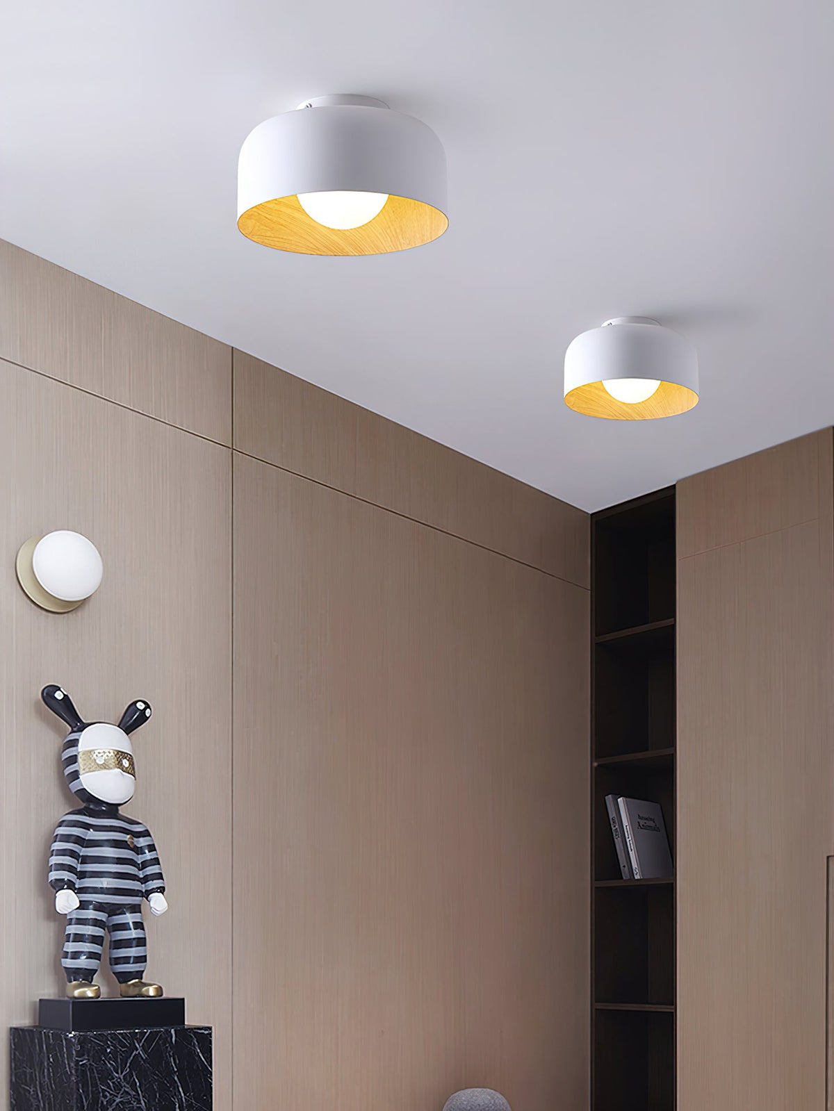 Round Glass Globe Ceiling Light with Wood-Grain Interior – Ø 22 cm, G9, Wall Mountable for Hallway, Kitchen & Bedroom