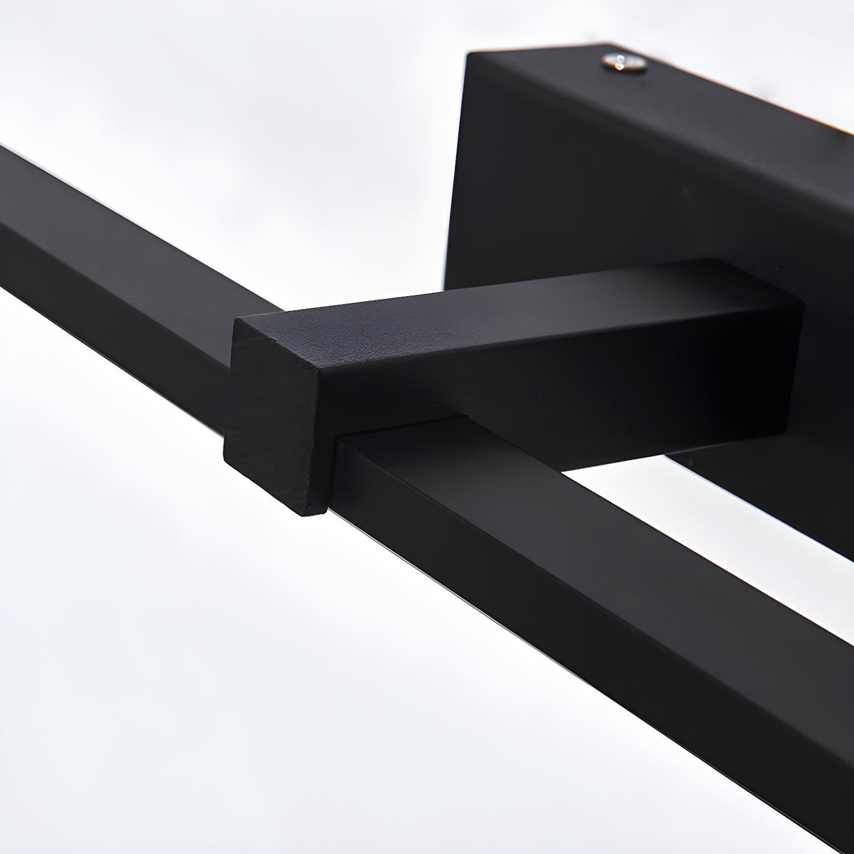 Linear LED Mirror Light in Black Metal – Integrated Wall Lamp in 3 Lengths
