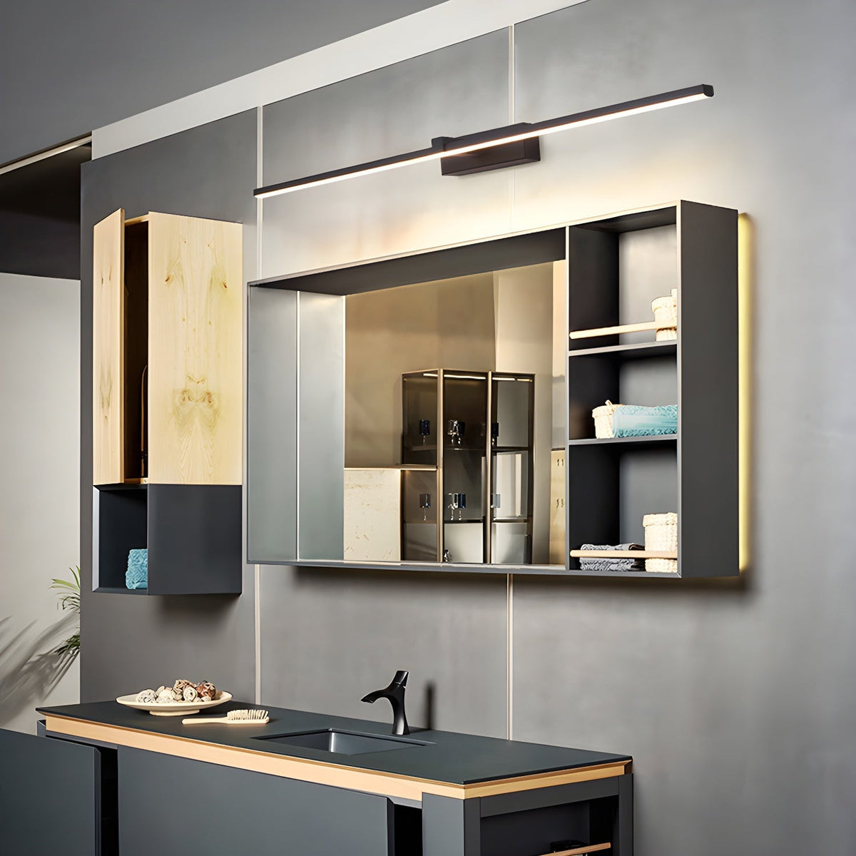Linear LED Mirror Light in Black Metal – Integrated Wall Lamp in 3 Lengths