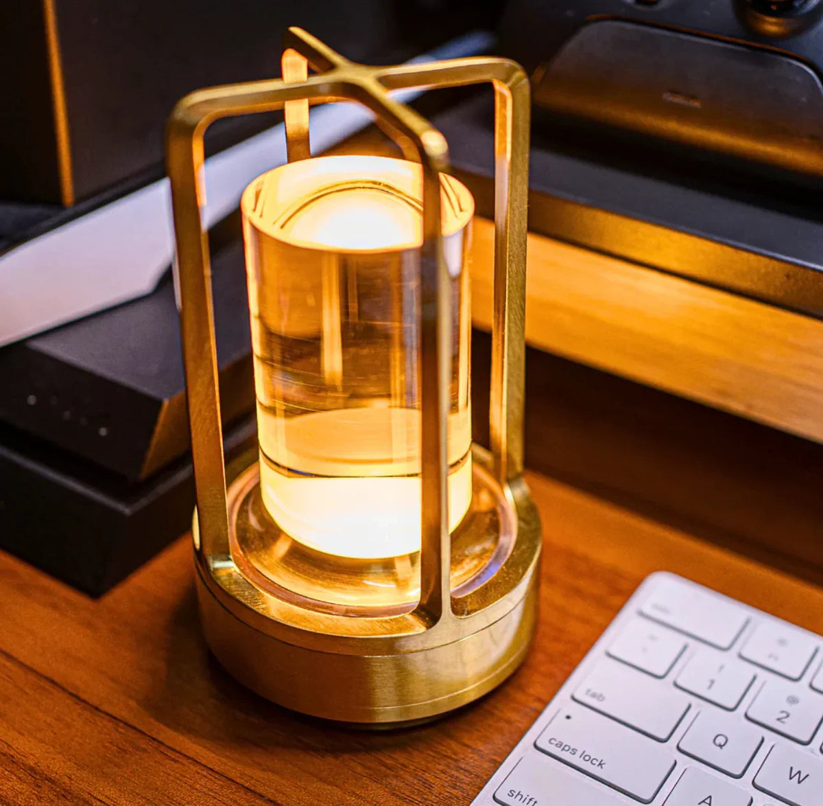 Decorative Crystal Table Lamp – Rechargeable Cordless LED Night Light with Three Dimmable Light Modes, Modern Design, 18 cm