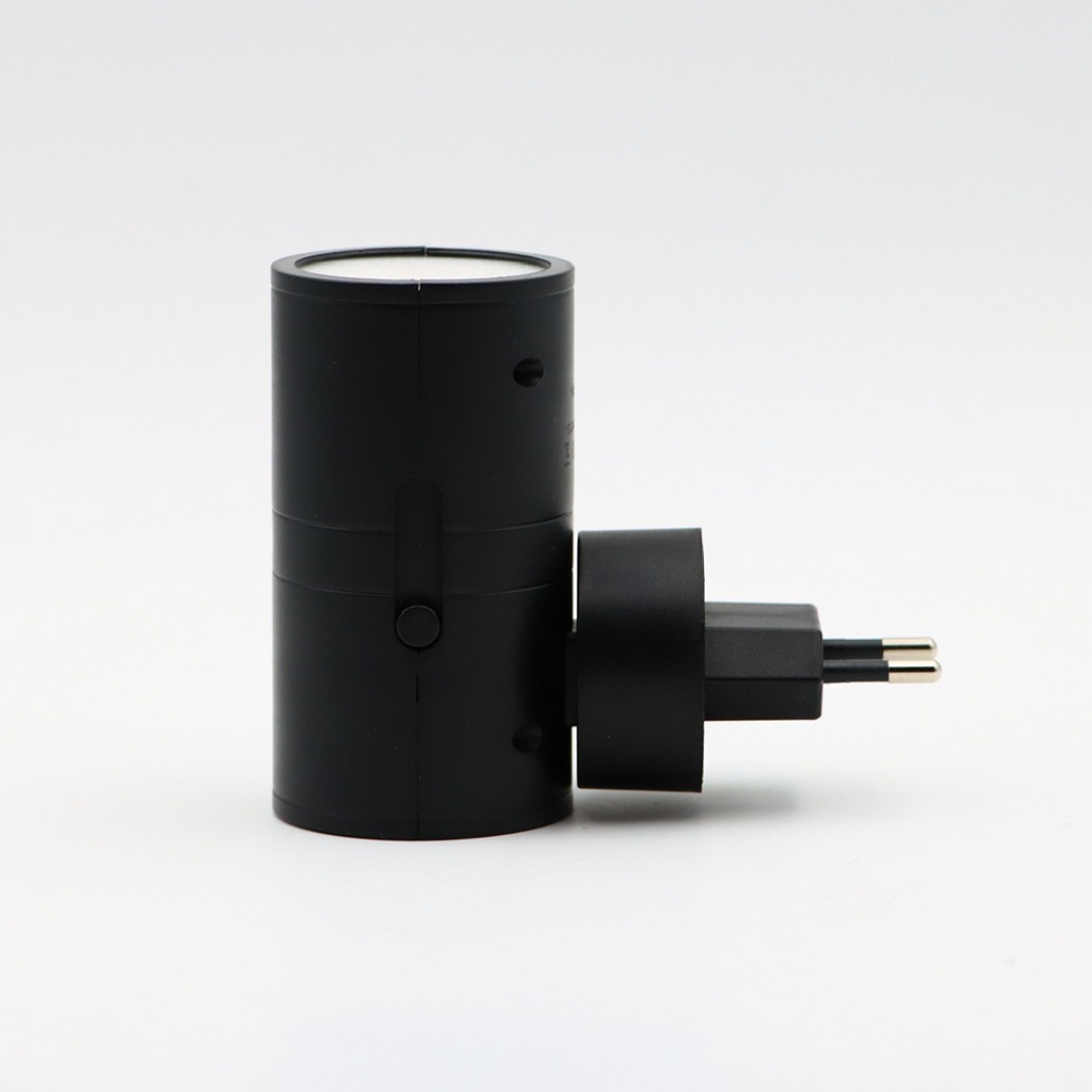 Minimalist LED Wall Light with Light Sensor – Automatic Day & Night Function for Modern Interiors