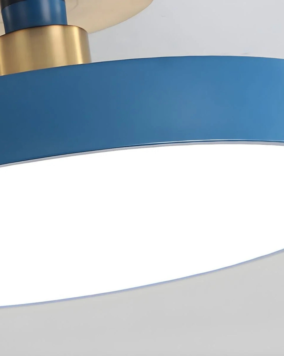 Modern Round Ceiling Light with Gold Detail & Acrylic Diffuser – Minimalist Semi-Flush for Living Room & Bedroom