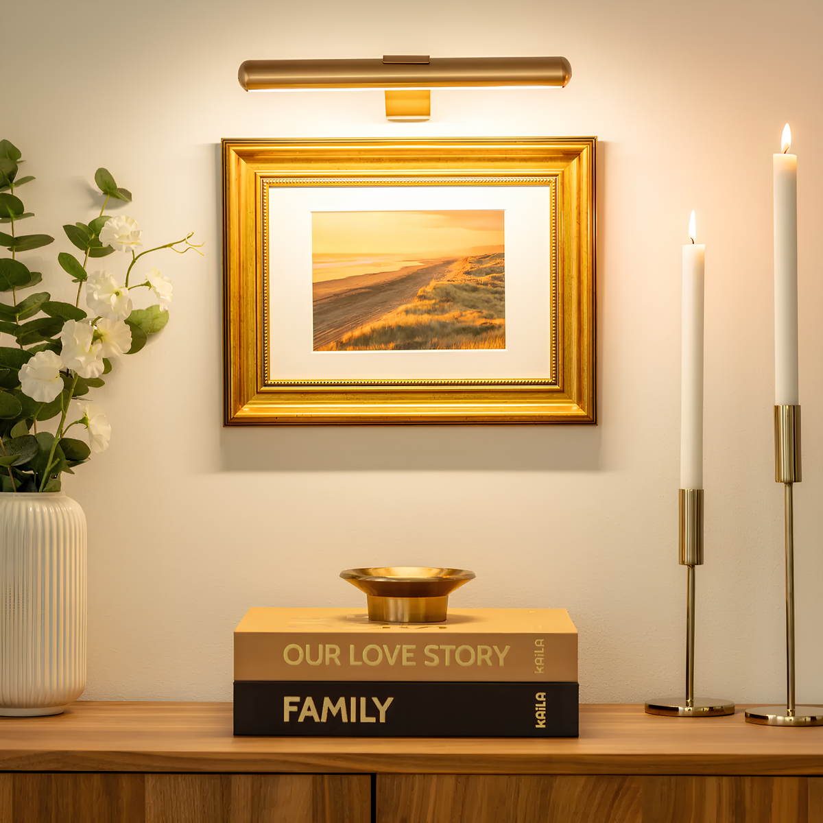 Cordless LED Picture Light – Rechargeable Wall Light for Art & Photos