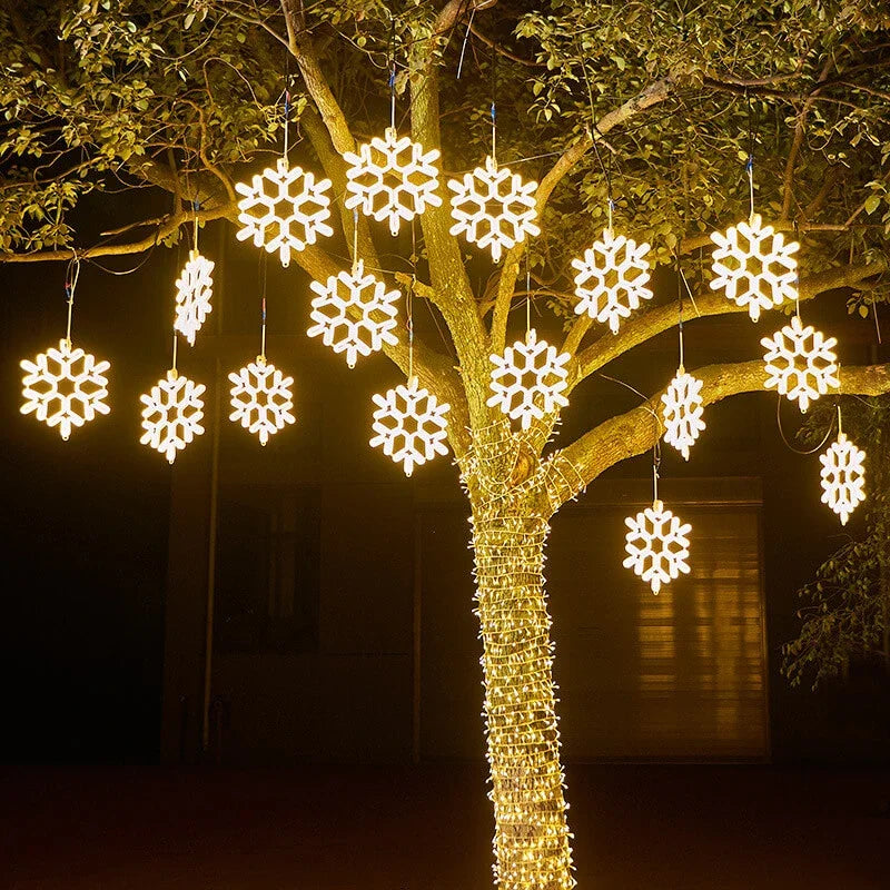 LED Snowflake Hanging Lights – Warm White Outdoor Christmas Lighting for Balcony, Garden & Patio, Decorative Winter Look